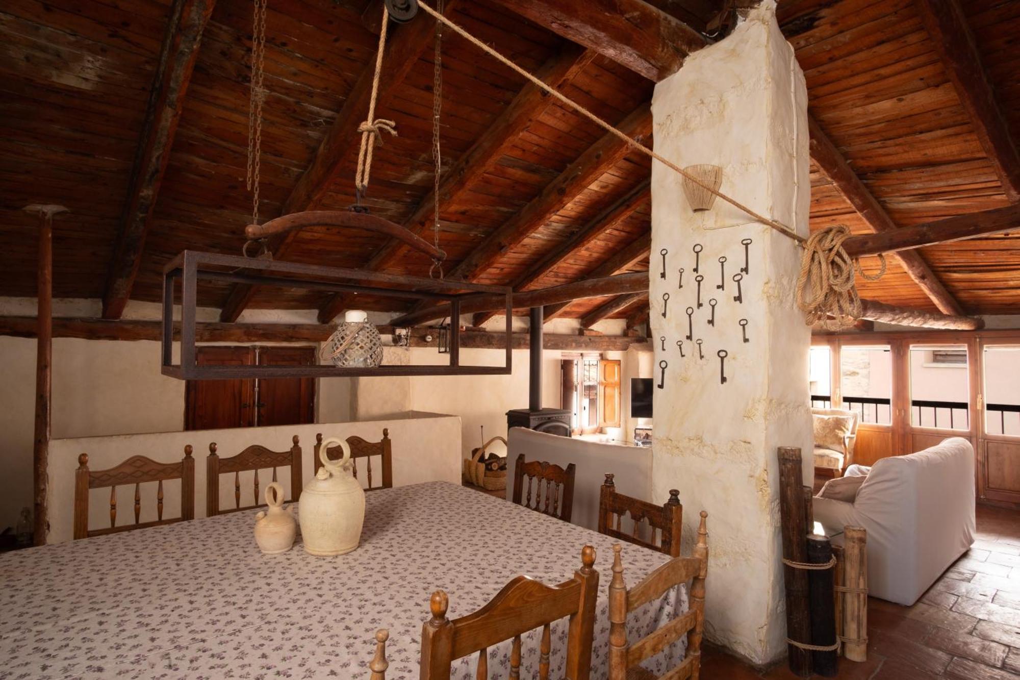 La Casa Amarilla Villa Rubielos De Mora Dış mekan fotoğraf