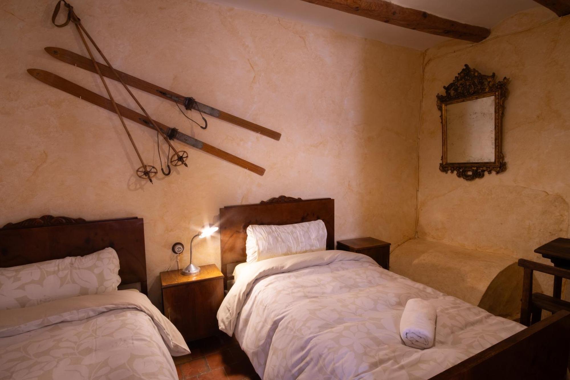 La Casa Amarilla Villa Rubielos De Mora Dış mekan fotoğraf
