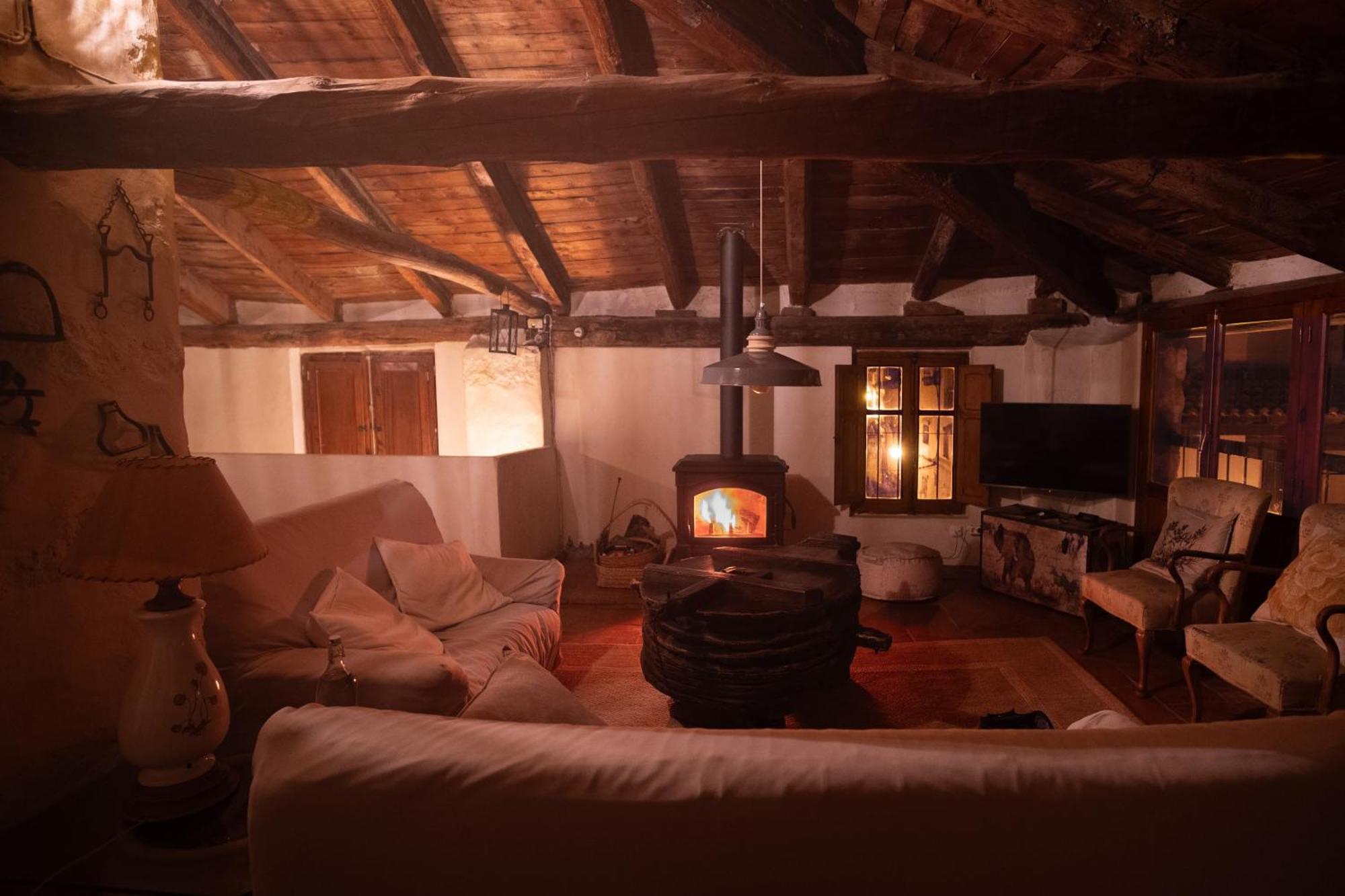 La Casa Amarilla Villa Rubielos De Mora Dış mekan fotoğraf